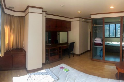 Condominio de 2 dormitorios en Bangkok, Tailandia № 65849 - foto 12
