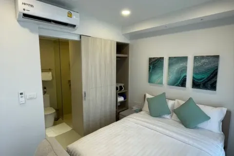 Estudio en el condominio en Bang Tao, Tailandia № 153837 - foto 7