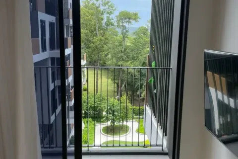 Estudio en el condominio en Bang Tao, Tailandia № 153837 - foto 8
