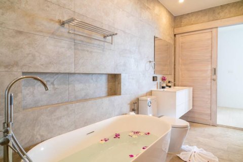 Condominio de 2 dormitorios en Surat Thani, Tailandia № 151008 - foto 8
