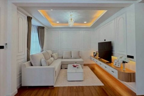 Haus in Pattaya, Thailand 4 Schlafzimmer № 144254 - Foto 2