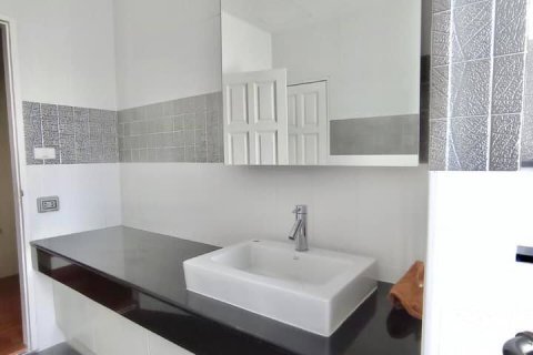 Casa de 4 dormitorios en Bangkok, Tailandia № 157532 - foto 5
