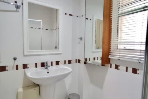 Casa de 4 dormitorios en Bangkok, Tailandia № 157527 - foto 4