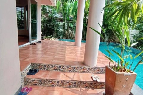 Casa de 4 dormitorios en Bangkok, Tailandia № 157527 - foto 20