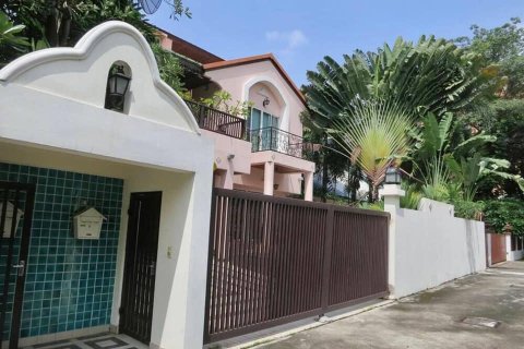 Casa de 4 dormitorios en Bangkok, Tailandia № 157527