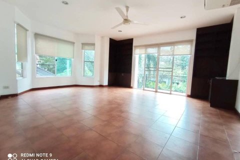 Casa de 4 dormitorios en Bangkok, Tailandia № 157527 - foto 16