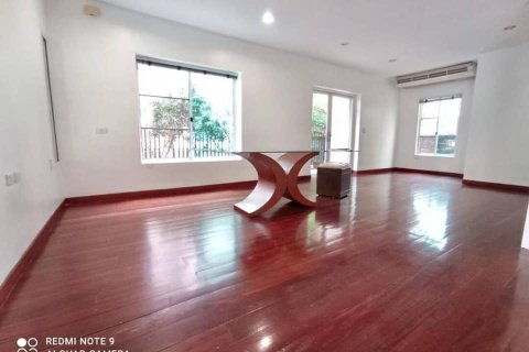 Casa de 4 dormitorios en Bangkok, Tailandia № 157527 - foto 18