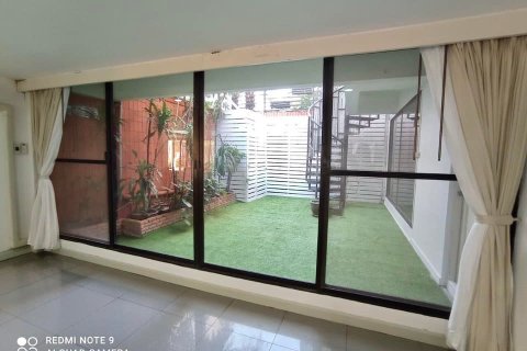 Haus in Bangkok, Thailand 6 Schlafzimmer № 157529 - Foto 21