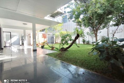 Haus in Bangkok, Thailand 6 Schlafzimmer № 157529 - Foto 25