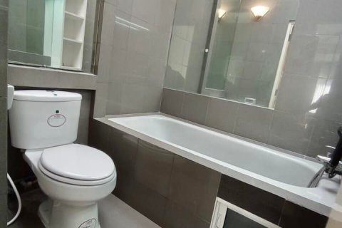 Haus in Bangkok, Thailand 6 Schlafzimmer № 157529 - Foto 9
