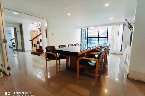 Haus in Bangkok, Thailand 6 Schlafzimmer № 157529 - Foto 19