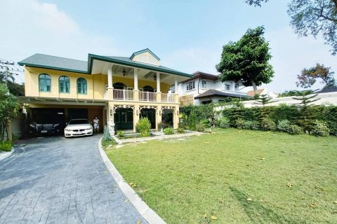 Casa de 4 dormitorios en Bangkok, Tailandia № 157528