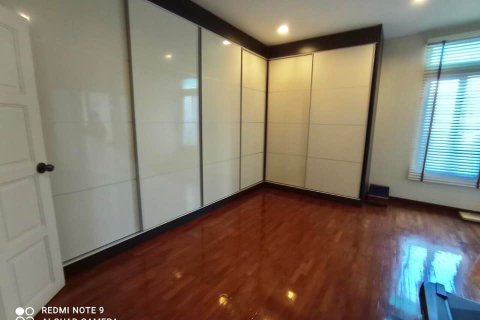 Haus in Bangkok, Thailand 3 Schlafzimmer № 157530 - Foto 5