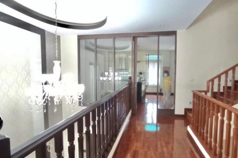 Haus in Bangkok, Thailand 3 Schlafzimmer № 157530 - Foto 17