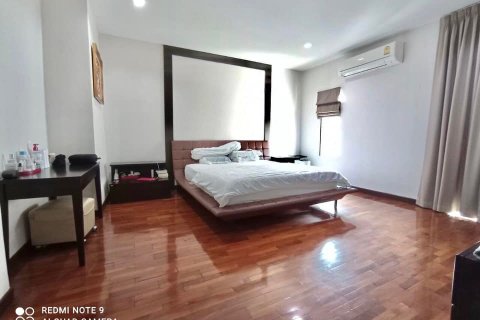 Haus in Bangkok, Thailand 3 Schlafzimmer № 157530 - Foto 11
