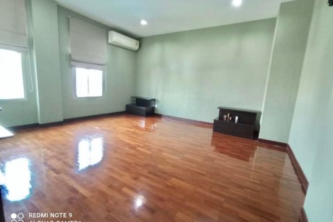 Haus in Bangkok, Thailand 3 Schlafzimmer № 157530 - Foto 3