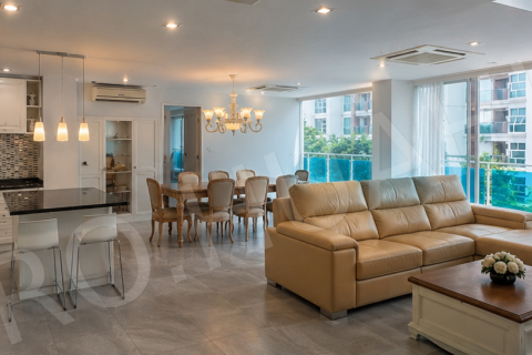 Apartment in Hua Hin, Thailand 3 bedrooms № 194775