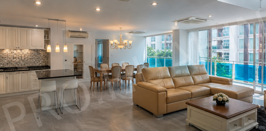 Apartamento de 3 dormitorios en Hua Hin, Tailandia № 194776