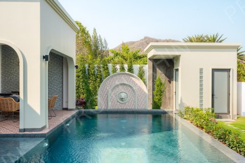 Chalet de 3 dormitorios en Hua Hin, Tailandia № 194771 - foto 5
