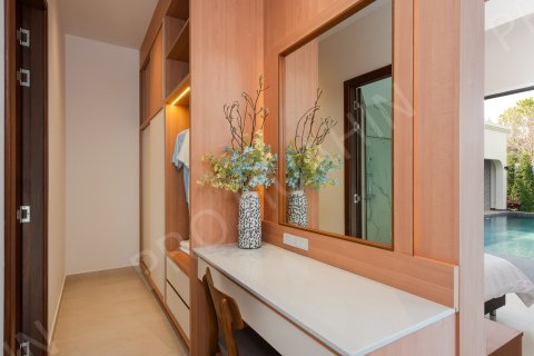 Chalet de 3 dormitorios en Hua Hin, Tailandia № 194771 - foto 7