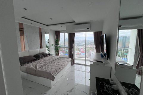 Appartement à Pattaya, Thaïlande 3 chambres № 159866 - photo 2