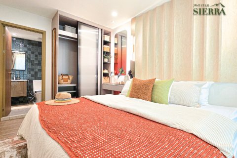 Apartamento de 2 habitaciones en Pattaya, Tailandia № 159869 - foto 4