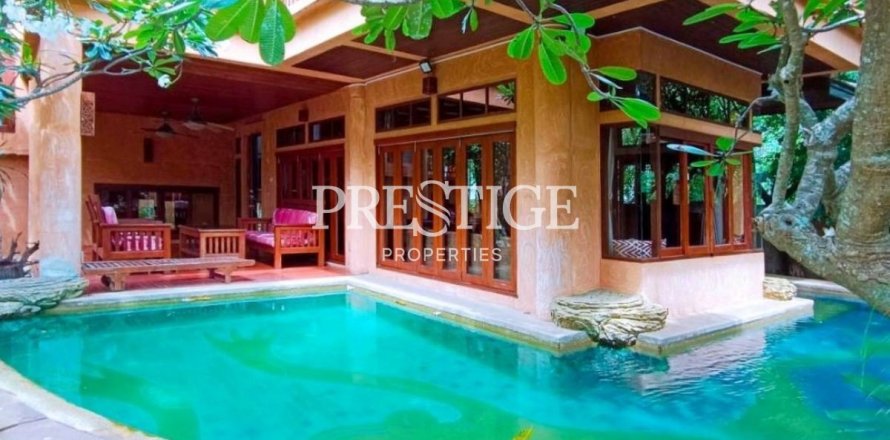 Maison à Pattaya, Thaïlande 4 chambres № 197907