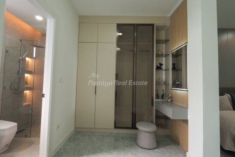 Casa de 5 dormitorios en Bang Lamung, Tailandia № 115432 - foto 18