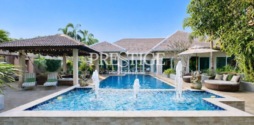 Maison à Pattaya, Thaïlande 6 chambres № 197713