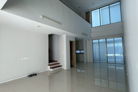 Reihenhaus in Bangkok, Thailand 3 Schlafzimmer № 189615 - Foto 5