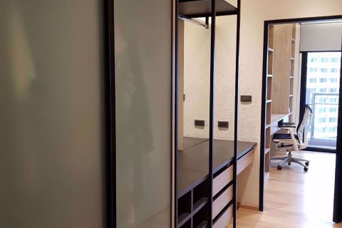 Condominio de 2 dormitorios en Bang Rak, Bangkok, Tailandia № 56190 - foto 16