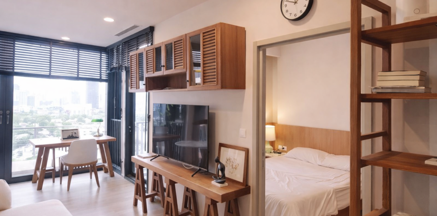Studio dans le Condo à Khlong Toei, Bangkok, Thaïlande № 167356