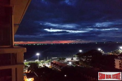 Apartamento de 1 dormitorio en Jomtien Beach, Pattaya, Tailandia № 203972 - foto 3