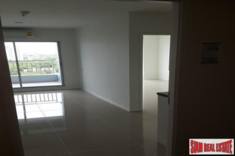 Apartamento de 1 dormitorio en Jomtien Beach, Pattaya, Tailandia № 203973 - foto 5
