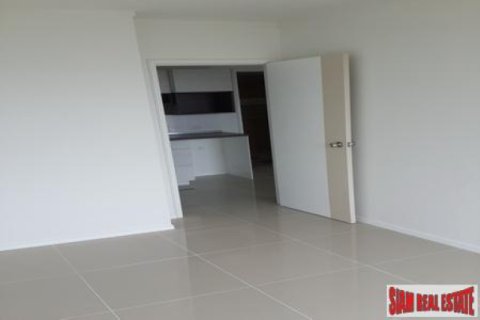 Apartamento de 1 dormitorio en Jomtien Beach, Pattaya, Tailandia № 203973 - foto 3