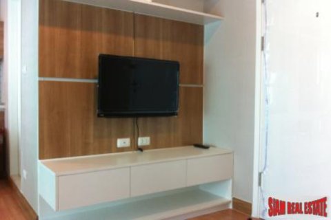 Apartamento de 1 dormitorio en Bangkok, Tailandia № 203974 - foto 4