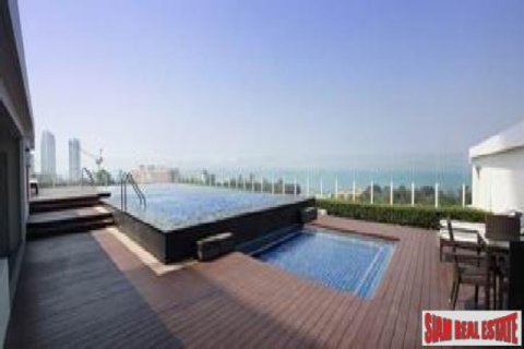 Apartamento de 3 dormitorios en Pattaya, Tailandia № 203975 - foto 2