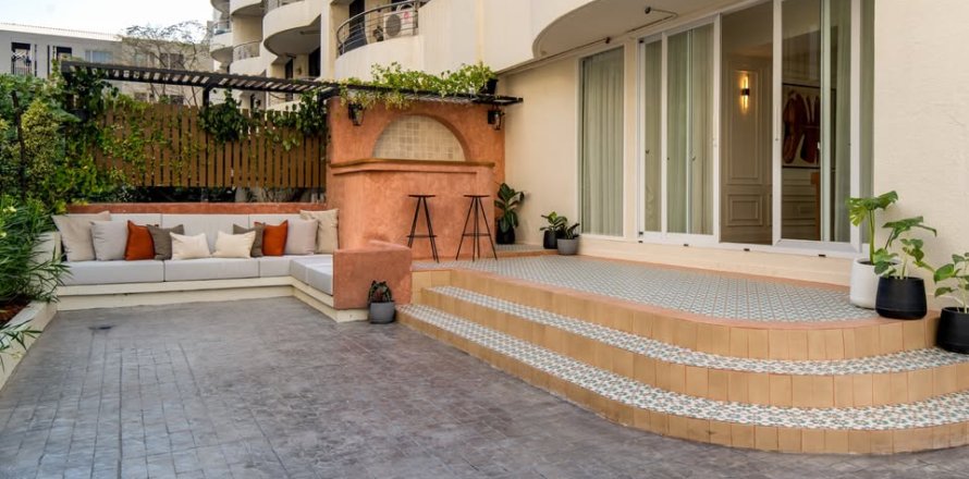Condo in Bangkok, Thailand, 4 bedrooms № 155731