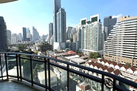 Condominio de 3 dormitorios en Bangkok, Tailandia № 155732 - foto 12