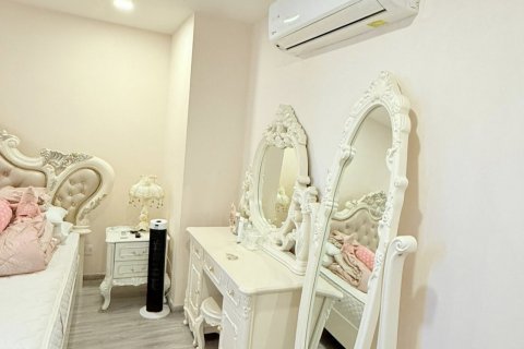 Condominio de 2 dormitorios en Bangkok, Tailandia № 167035 - foto 8