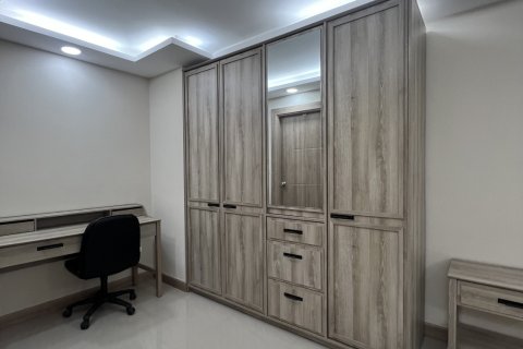 Apartamento de 1 dormitorio en Pattaya, Tailandia № 205887 - foto 8