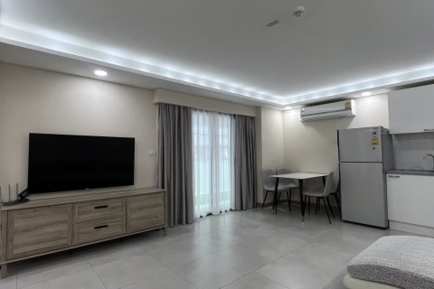 Apartamento de 1 dormitorio en Pattaya, Tailandia № 205887 - foto 2