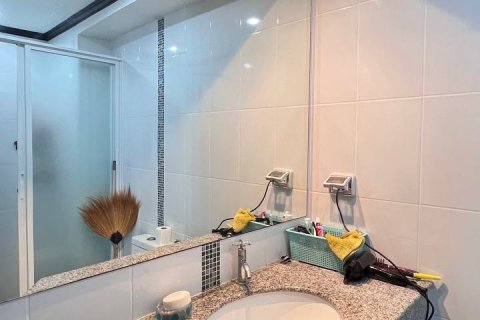 Apartamento de 1 dormitorio en Pattaya, Tailandia № 205889 - foto 12