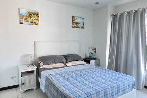 Apartamento de 1 dormitorio en Pattaya, Tailandia № 205889 - foto 2