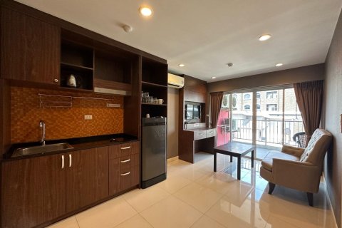 Apartamento de 384 dormitorios en Pattaya, Tailandia № 205885 - foto 10