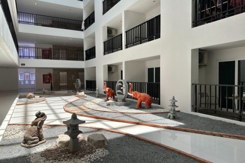 Apartamento de 384 dormitorios en Pattaya, Tailandia № 205885 - foto 16