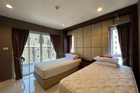 Apartment in Pattaya, Thailand 384 bedrooms № 205885