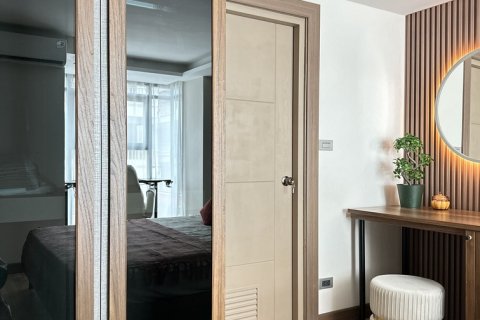 Apartamento de 1 dormitorio en Pattaya, Tailandia № 205888 - foto 16