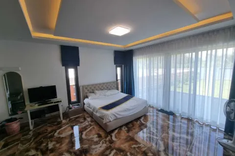 Chalet de 3 dormitorios en Phuket, Tailandia № 139406 - foto 16