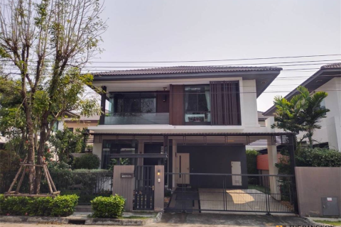 House in Bangkok, Thailand 3 bedrooms № 189233